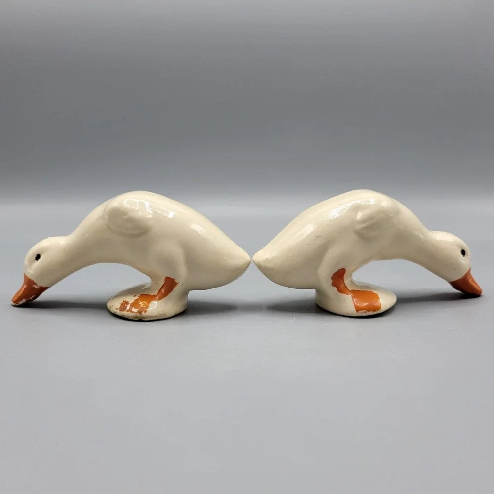 Pair Of Vintage Ceramic Duck Figurines With Orange Beaks & Feet 2